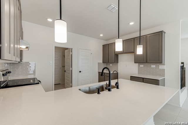 Image 14 of 40 For 14839 Vance Jackson Rd  503