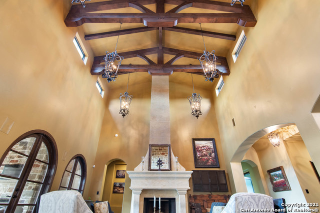 Listing photo id 8 for 189 Shimmering Shore Ct