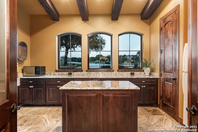 Listing photo id 18 for 189 Shimmering Shore Ct