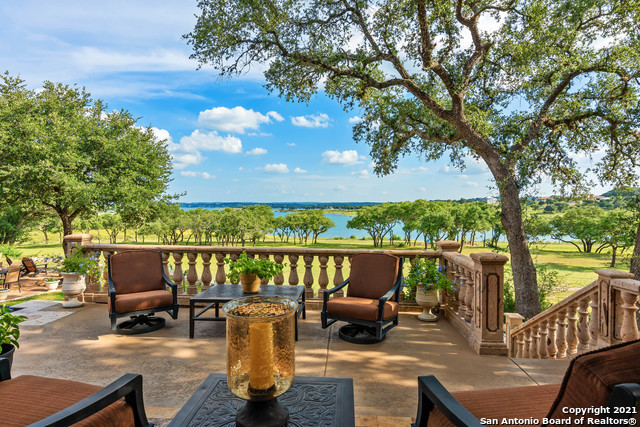 Listing photo id 34 for 189 Shimmering Shore Ct