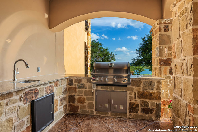 Listing photo id 35 for 189 Shimmering Shore Ct