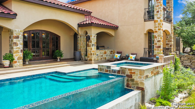 Listing photo id 38 for 189 Shimmering Shore Ct