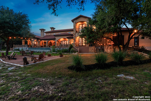 Listing photo id 44 for 189 Shimmering Shore Ct