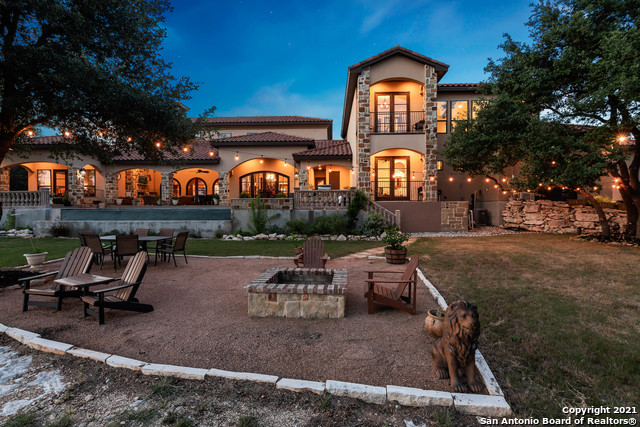 Listing photo id 45 for 189 Shimmering Shore Ct