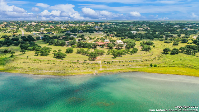 Listing photo id 47 for 189 Shimmering Shore Ct