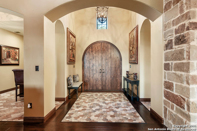 Listing photo id 5 for 189 Shimmering Shore Ct