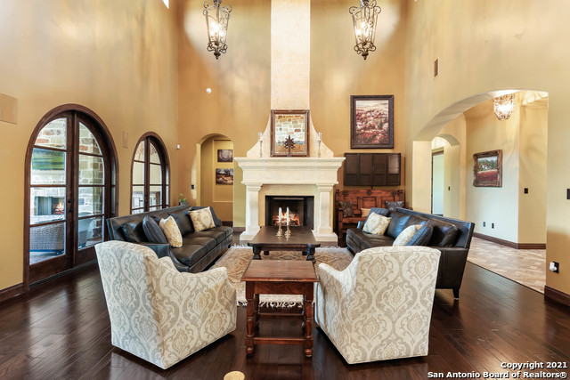 Listing photo id 6 for 189 Shimmering Shore Ct