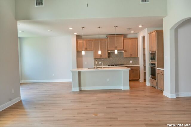 Image 4 of 13 For 5270 Provo  