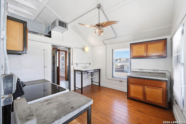 Image 6 of 17 For 127 Clay  2