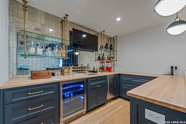 Listing photo id 30 for 1755 Riada  