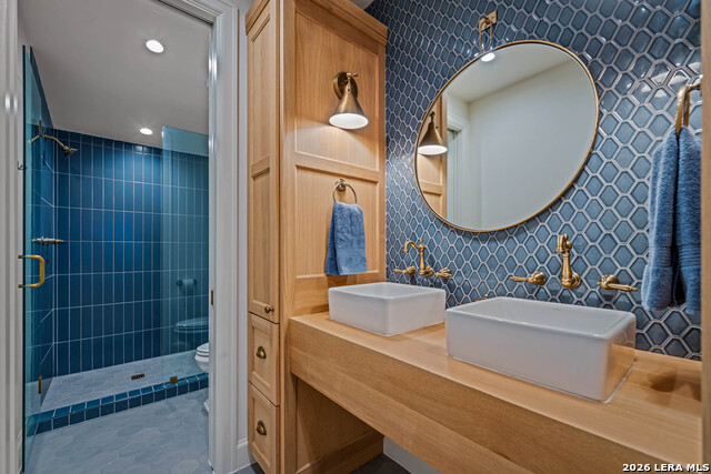 Listing photo id 32 for 1755 Riada  