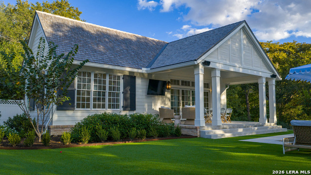 Listing photo id 38 for 1755 Riada  