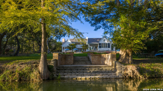 Listing photo id 48 for 1755 Riada  