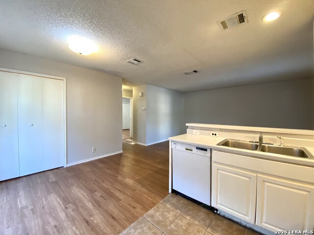 Image 19 of 28 For 5225 Meadow Field  1