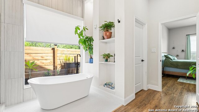 Image 19 of 44 For 3225 Hawthorne