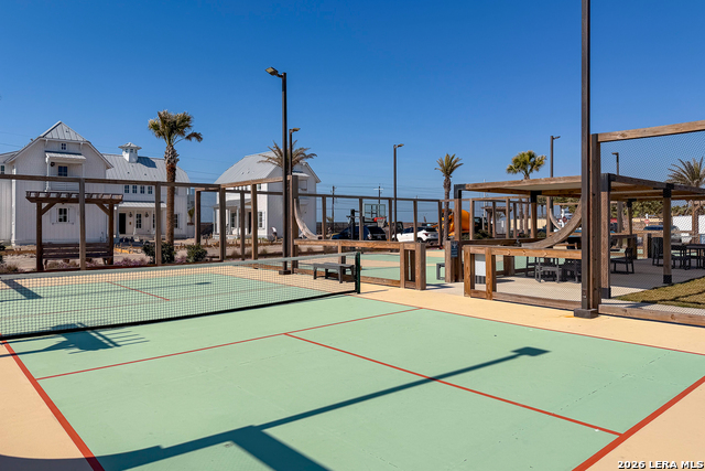 Listing photo id 25 for 112 Sun Kissed Lane