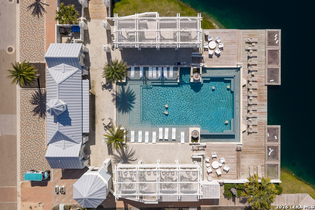 Listing photo id 7 for 112 Sun Kissed Lane