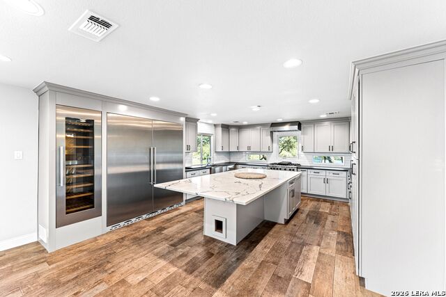 Image 23 of 86 For 29274 Seabiscuit Dr