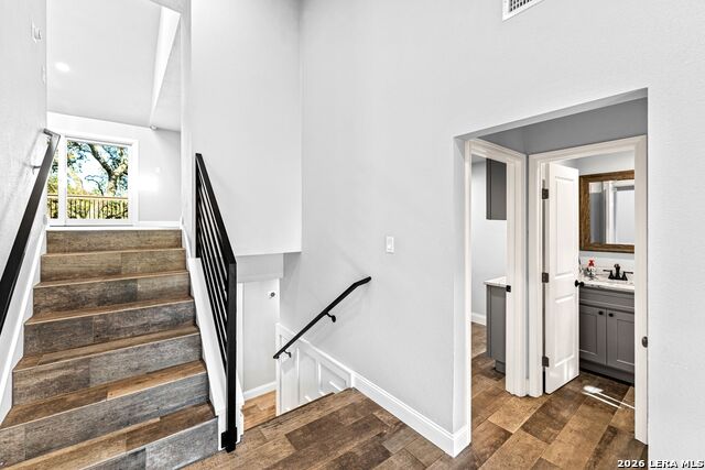 Image 27 of 86 For 29274 Seabiscuit Dr