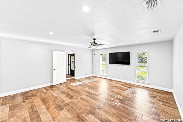 Image 33 of 86 For 29274 Seabiscuit Dr