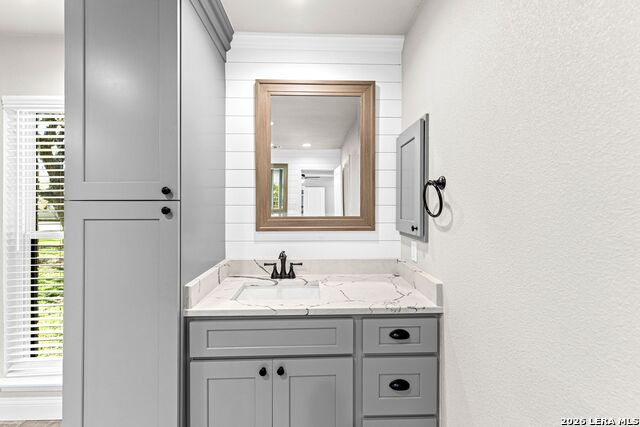 Image 39 of 86 For 29274 Seabiscuit Dr