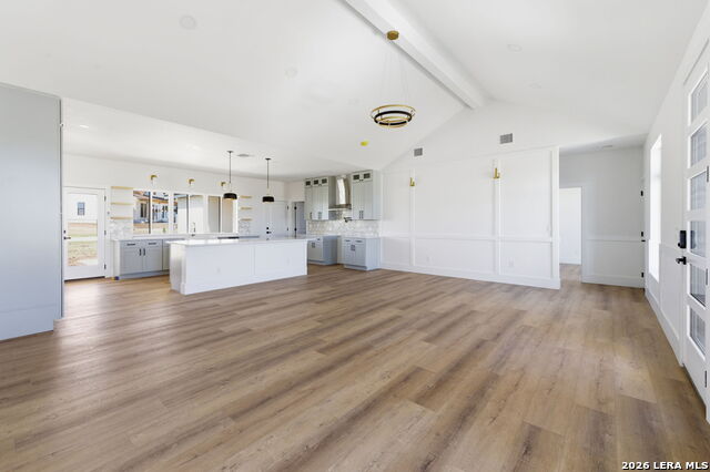 Image 11 of 42 For 340 Spring Creek