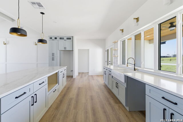 Image 14 of 42 For 340 Spring Creek