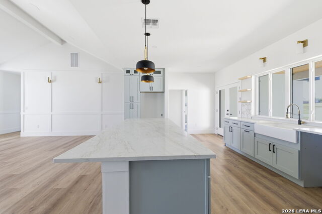 Image 15 of 42 For 340 Spring Creek