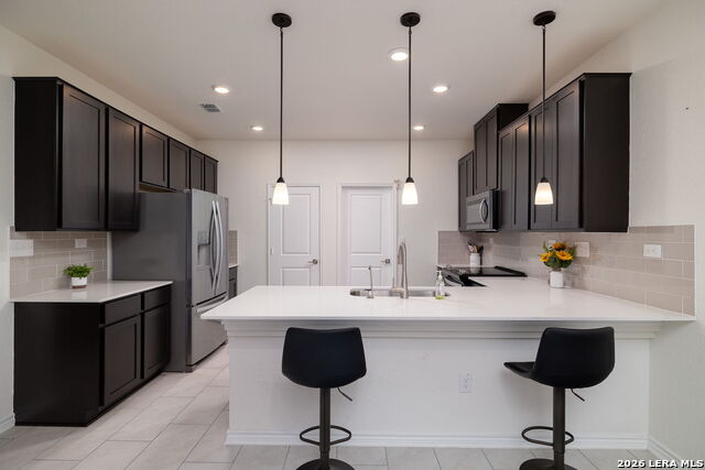 Image 13 of 26 For 14839 Vance Jackson Rd  411