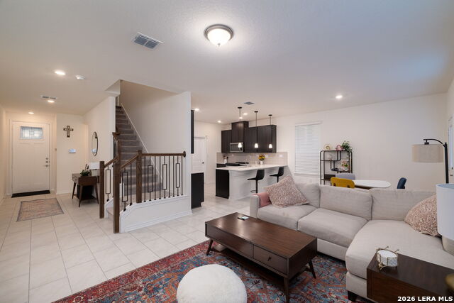 Image 9 of 26 For 14839 Vance Jackson Rd  411