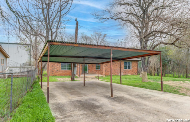 Image 13 of 36 For 12460 Us Highway 181 S