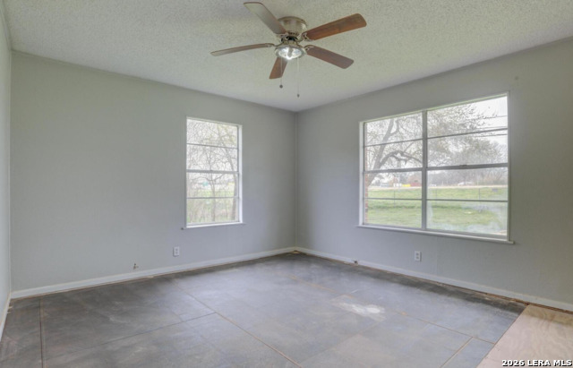 Image 17 of 36 For 12460 Us Highway 181 S