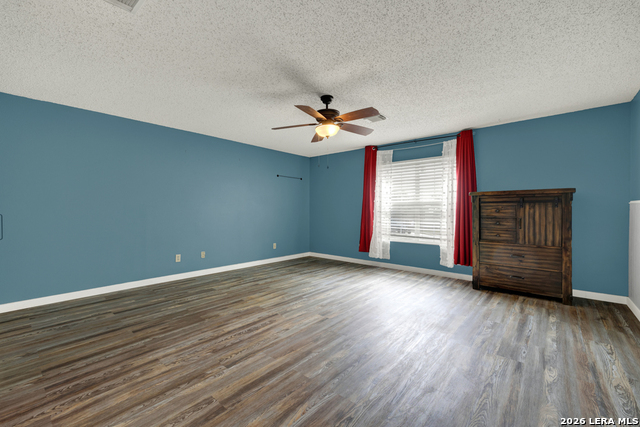 Image 17 of 33 For 465 Twin Point