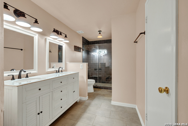 Image 19 of 33 For 465 Twin Point