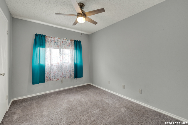 Image 22 of 33 For 465 Twin Point