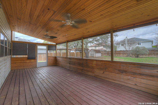 Image 26 of 33 For 465 Twin Point