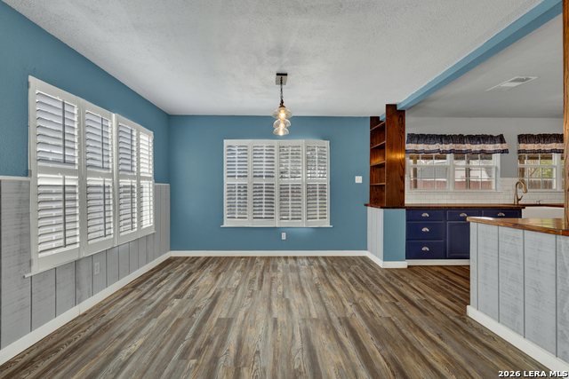 Image 8 of 33 For 465 Twin Point