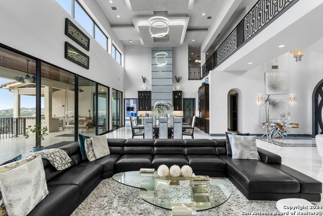 Image 25 of 41 For 7002 Bella Rose