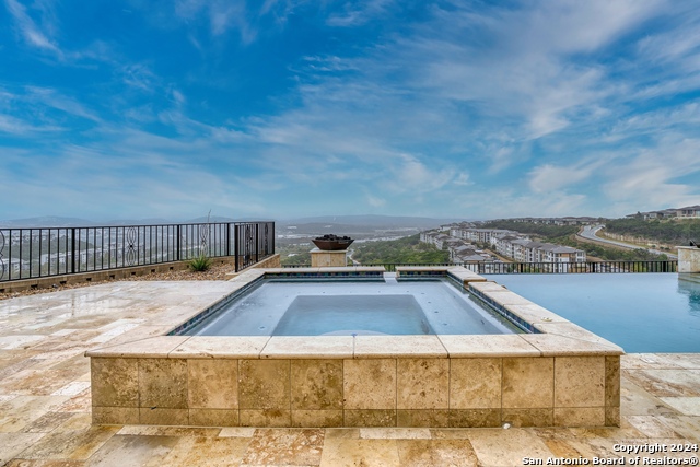 Image 36 of 41 For 7002 Bella Rose