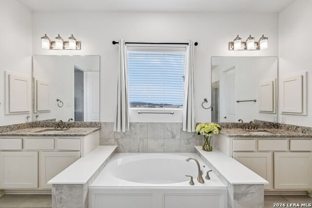 Image 25 of 50 For 12602 Sotol Overlook