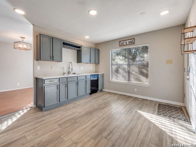 Image 11 of 25 For 2410 Cedar Trace