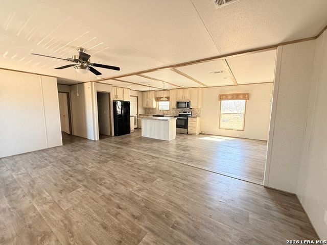 Image 3 of 12 For 189 Viridian