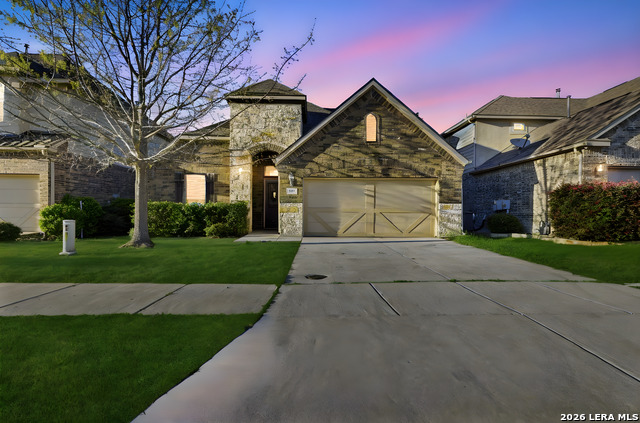 Image 2 of 37 For 107 Dovetail