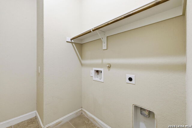 Image 33 of 37 For 107 Dovetail