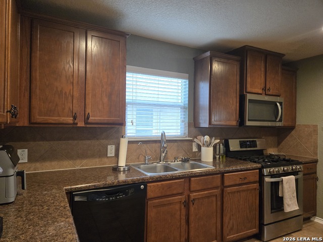 Image 10 of 39 For 5927 Onyx Way