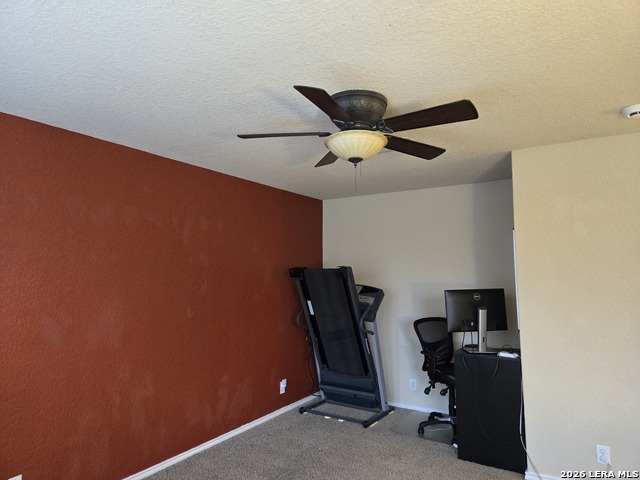 Image 15 of 39 For 5927 Onyx Way