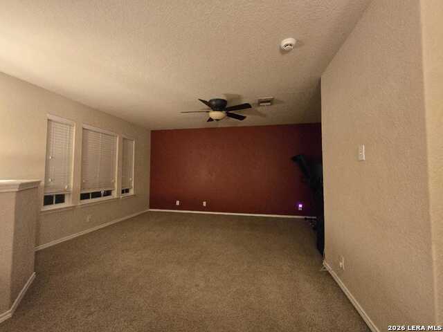 Image 17 of 39 For 5927 Onyx Way