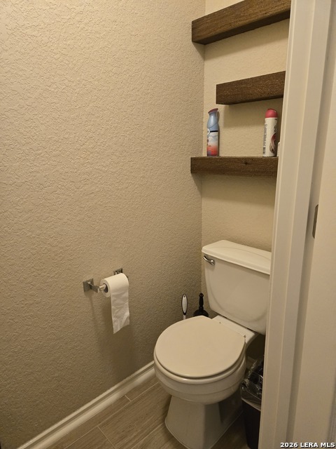 Image 27 of 39 For 5927 Onyx Way