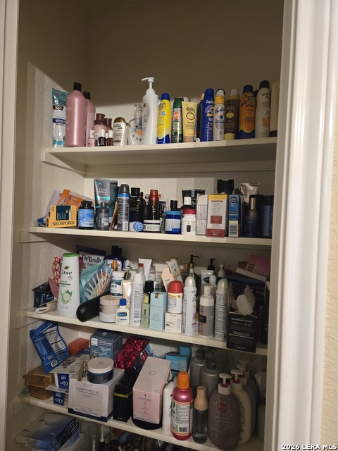 Image 28 of 39 For 5927 Onyx Way