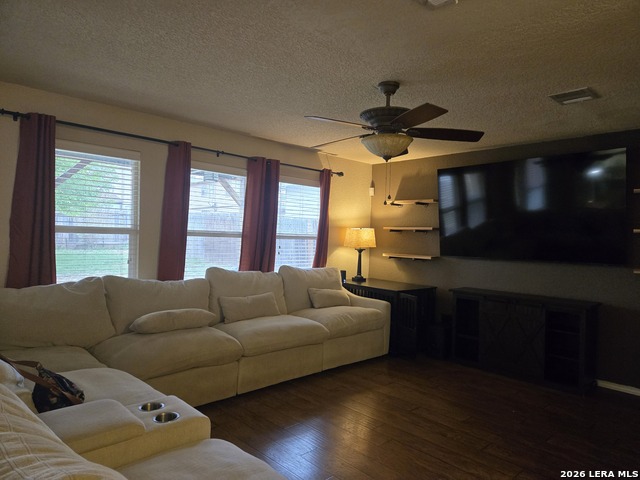 Image 7 of 39 For 5927 Onyx Way